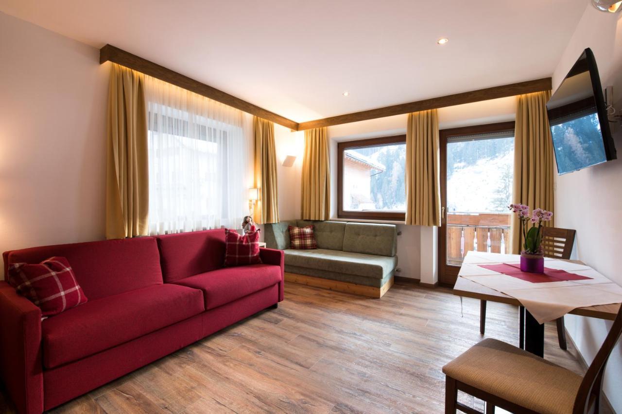 Santa Cristina Val Gardena B&B La Tambra - Central With Restaurant מראה חיצוני תמונה