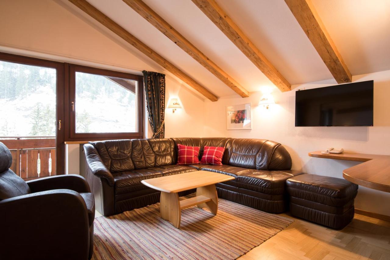 Santa Cristina Val Gardena B&B La Tambra - Central With Restaurant מראה חיצוני תמונה