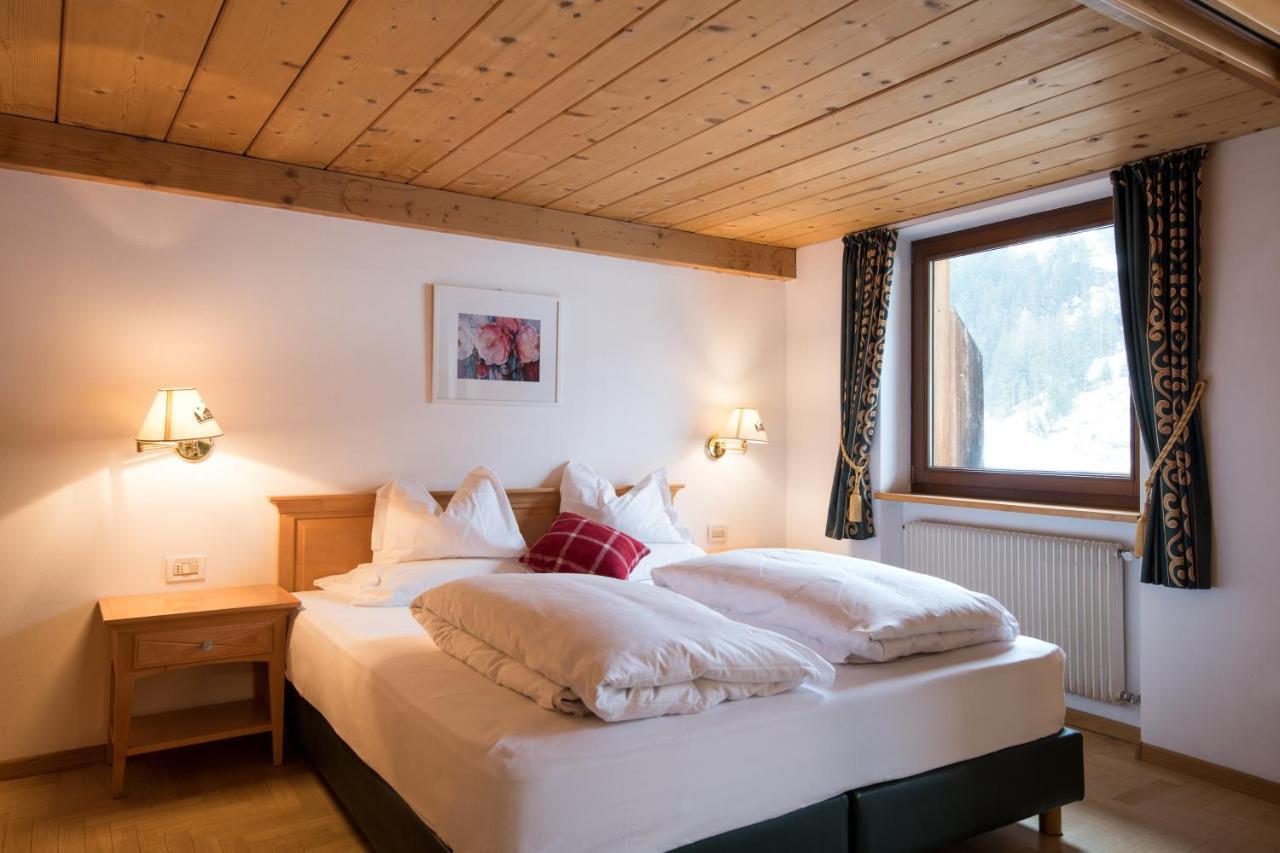 Santa Cristina Val Gardena B&B La Tambra - Central With Restaurant מראה חיצוני תמונה
