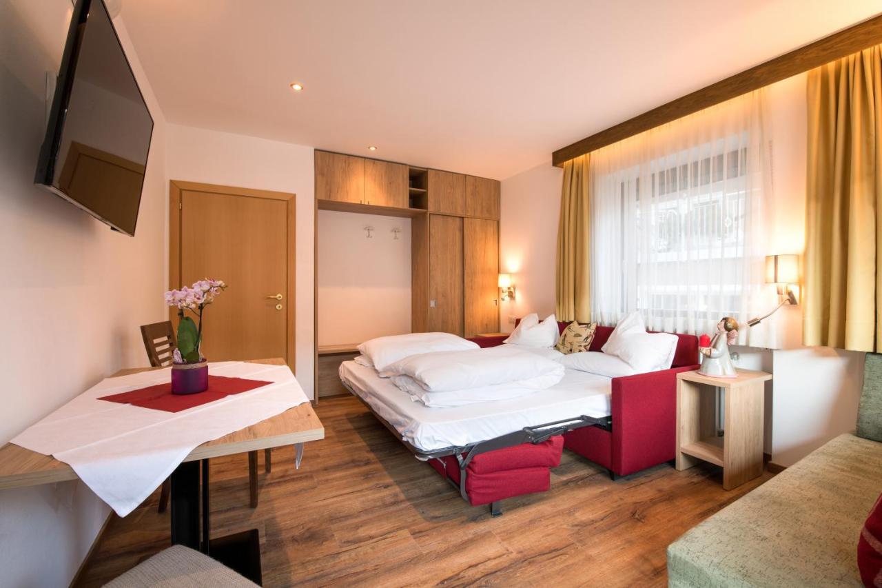 Santa Cristina Val Gardena B&B La Tambra - Central With Restaurant מראה חיצוני תמונה